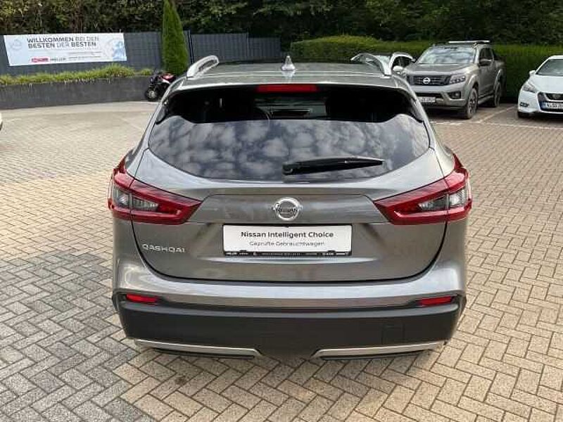 Nissan Qashqai 1.3DIG-T N-Connecta Zama Navi AVM SH PGD 1.H