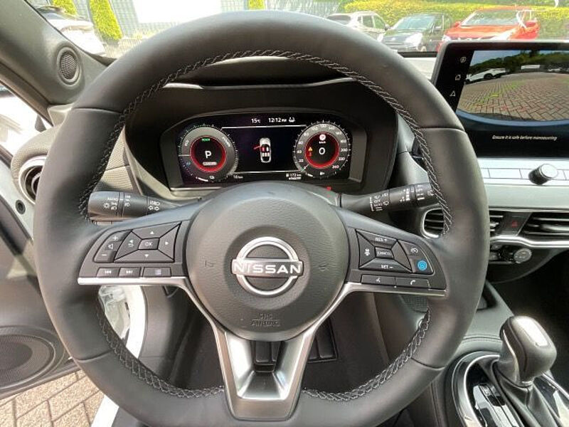 Nissan Juke 1,6 N-Connecta Hybrid 17' LED Klima I-Key Navi