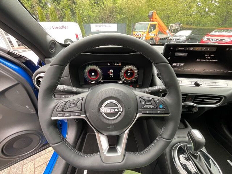 Nissan Juke 1,6 N-Connecta Hybrid 17' LED Klima I-Key Navi