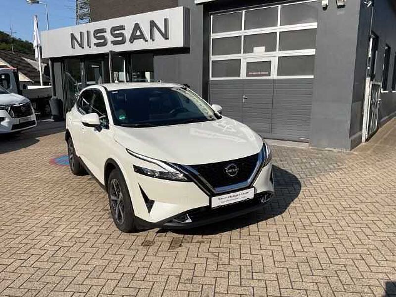 Nissan Qashqai 1.3MHEV N-Connecta Navi AVM-Kamera WP BP