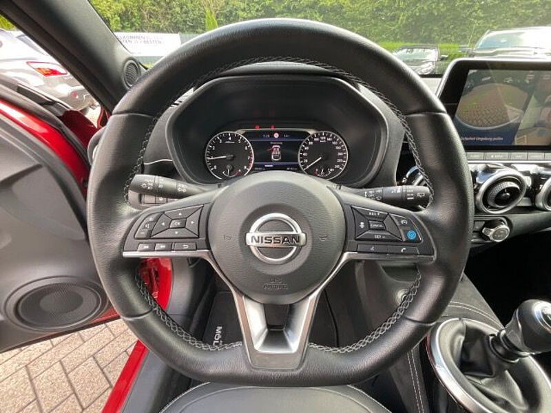 Nissan Juke 1.0 DIG-T N-Design Navi BOSE SH AVM-Kamera TP