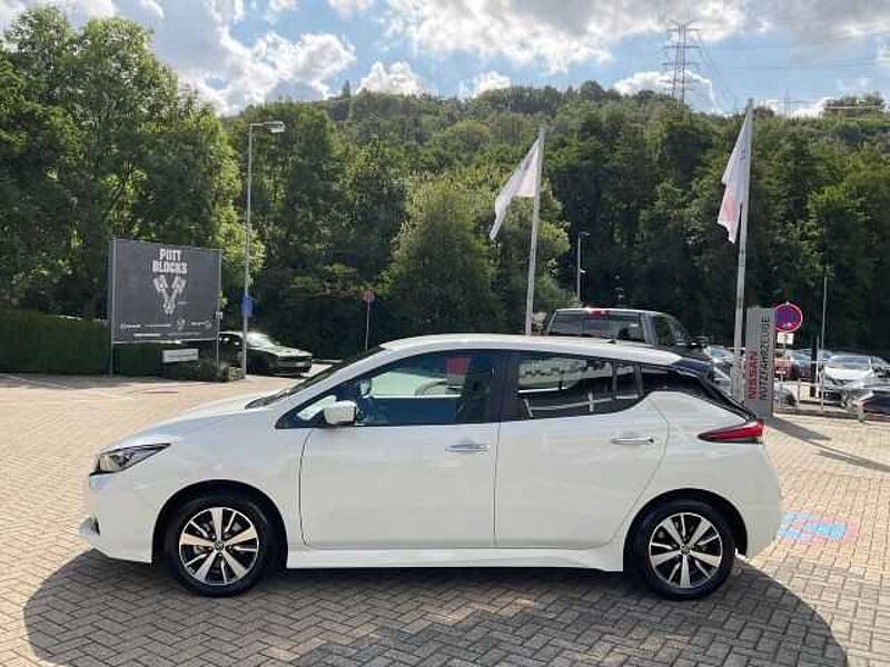 Nissan Leaf 40kWh Acenta Navi Kamera Alu Klimaautomatik