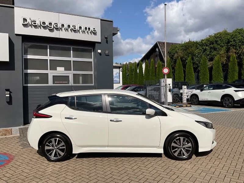 Nissan Leaf 40kWh Acenta Navi Kamera Alu Klimaautomatik