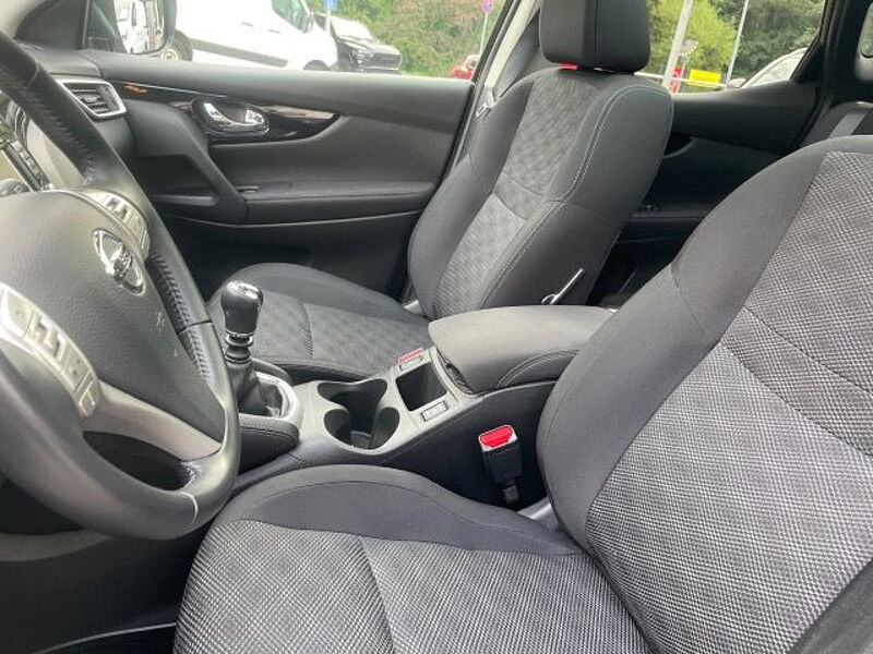 Nissan Qashqai 1.2 DIG-T N-Connecta Navi AVM-Kamera PGD