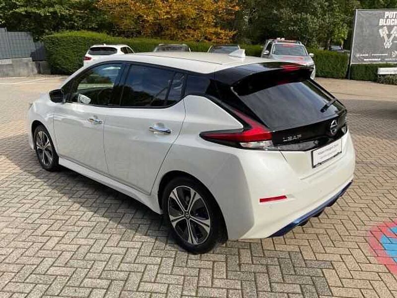 Nissan Leaf 40kWh Tekna Leder SH BOSE Navi AVM ProPilot