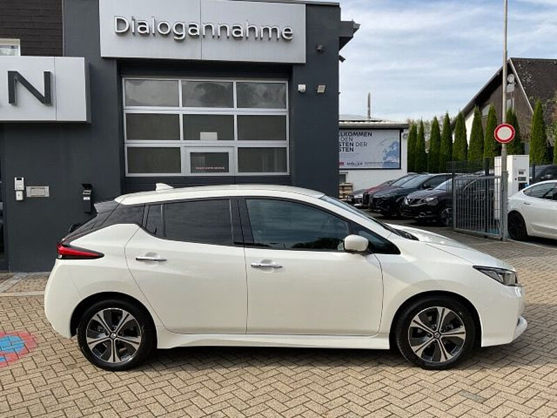 Nissan Leaf 40kWh Tekna Leder SH BOSE Navi AVM ProPilot