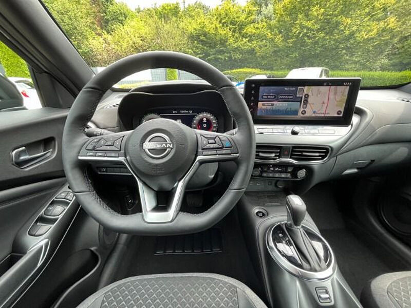 Nissan Juke 1,6 N-Connecta Hybrid 17' LED Klima I-Key Navi BFS