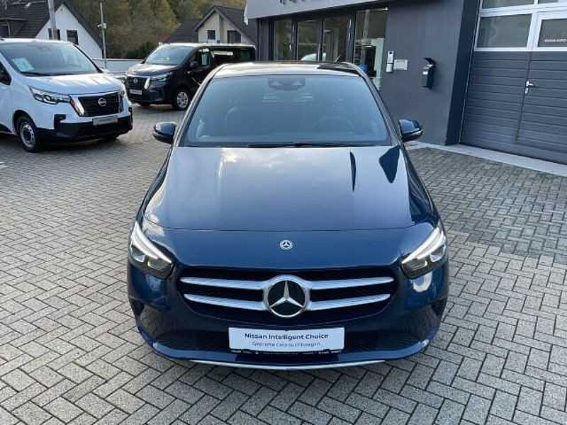 Mercedes-Benz B 200 B -Klasse B200 Edition 19 Navi Kamera Leder Pano