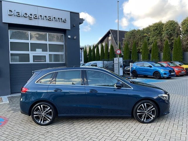 Mercedes-Benz B 200 B -Klasse B200 Edition 19 Navi Kamera Leder Pano