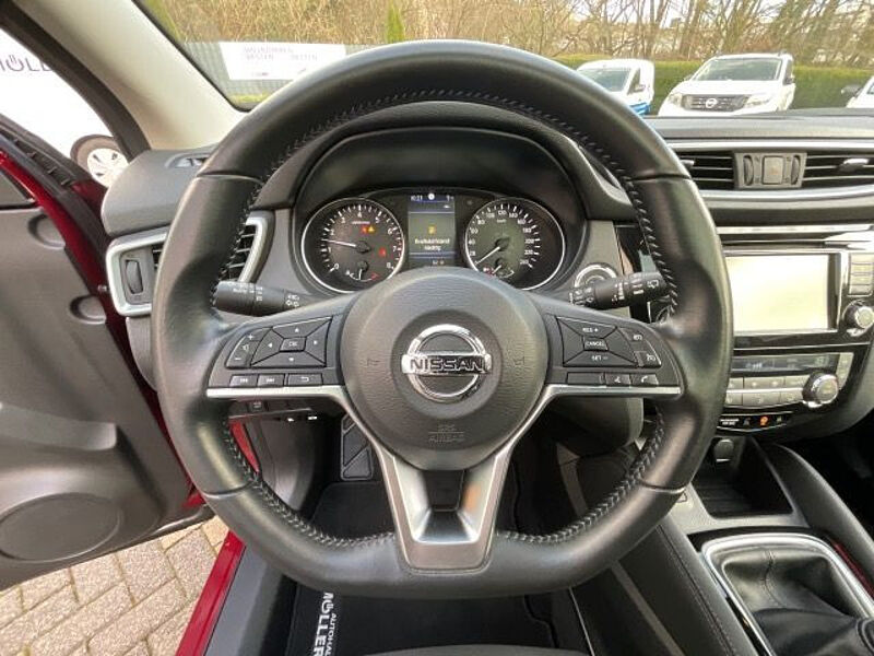 Nissan Qashqai 1.3 DIG-T N-Connecta Navi Kamera PGD LED