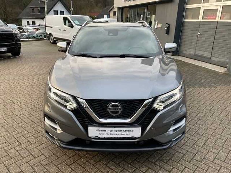 Nissan Qashqai 1.3 DIG-T Tekna+ Leder AVM Navi BOSE PGD